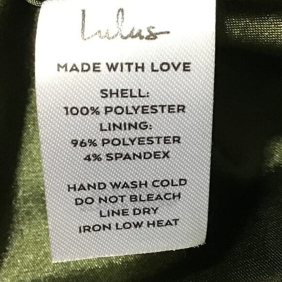 LULU'S SZ M Green Endless Elegance Surplice Neck Sleeveless Maxi Dress 0B1 *flaw - Picture 11 of 12